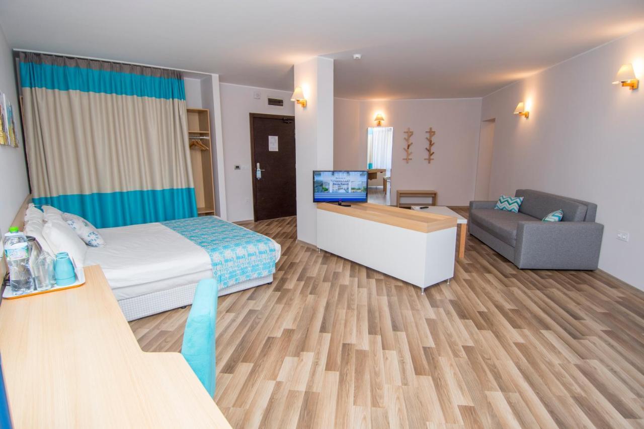 Nevis Resort & Aqua Park Sunny Beach Exterior photo